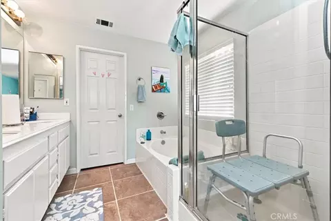 Bath - 42145 Delmonte, Temecula, CA 92591 photo 3 of 4