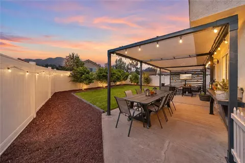 Exterior - 30171 Pechanga Dr, Temecula, CA 92592 photo 7 of 14