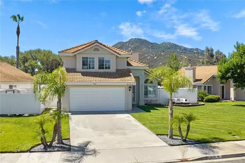 Exterior - 30171 Pechanga Dr, Temecula, CA 92592 photo 3 of 14