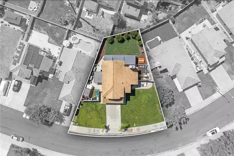 View/Area - 30171 Pechanga Dr, Temecula, CA 92592 photo 2 of 5