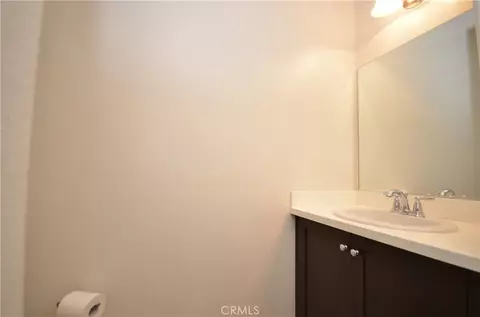 Bath - 42648 Indigo Pl, Temecula, CA 92592 photo 3 of 3
