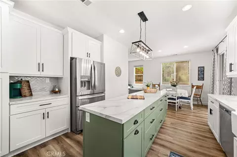 31955 Daisy Field Ct, Lake Elsinore, CA 92532