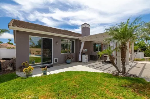 Exterior - 32128 Chagall Ct, Winchester, CA 92596 photo 7 of 8