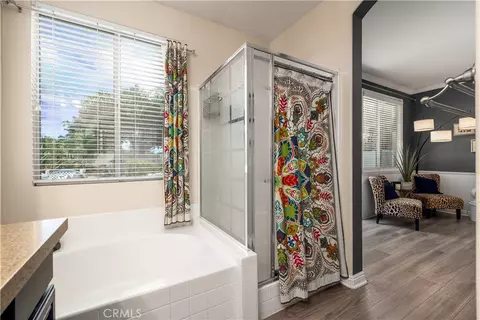 Bath - 32128 Chagall Ct, Winchester, CA 92596 photo 2 of 3