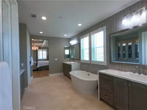 Bath - 39789 Larkspur, Temecula, CA 92591 photo 1 of 4