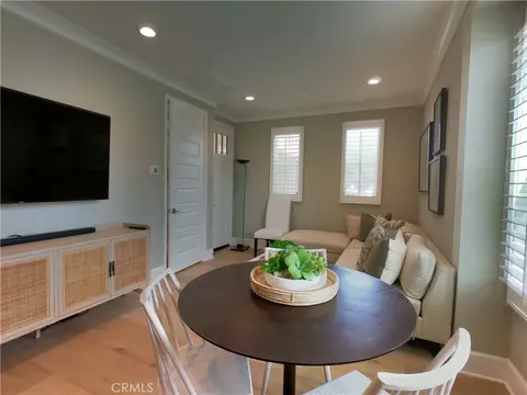 Dining - 39789 Larkspur, Temecula, CA 92591 photo 5 of 5