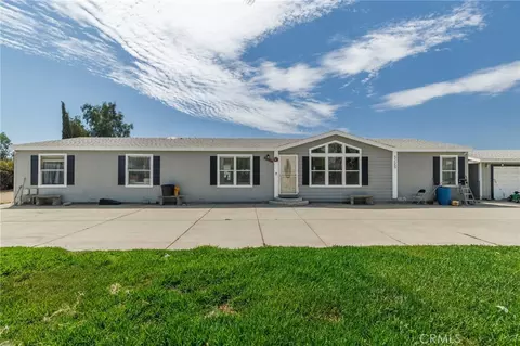 31559 Wolfskill, Nuevo, CA 92567 photo 3