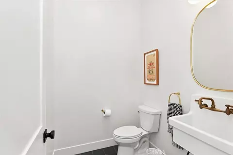 Bath - 41838 Altanos, Temecula, CA 92592 photo 1 of 5
