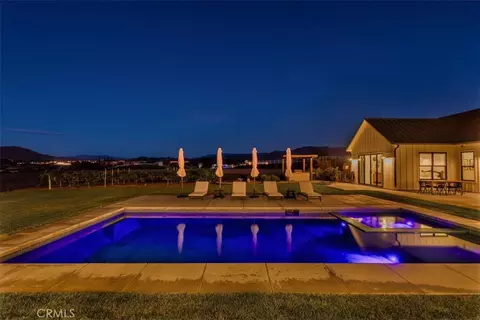 Exterior - 41838 Altanos, Temecula, CA 92592 photo 4 of 41