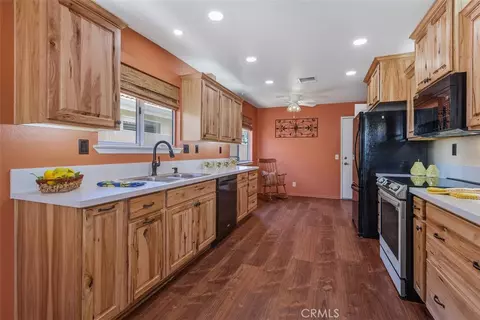 Kitchen - 2666 Alegre, Hemet, CA 92545 photo 1 of 5