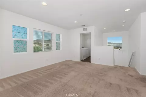 Living - 29261 Kentia Ct, Winchester, CA 92596 photo 2 of 3
