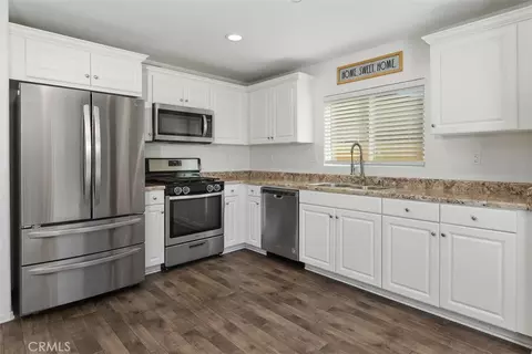 Kitchen - 29261 Kentia Ct, Winchester, CA 92596 photo 1 of 1