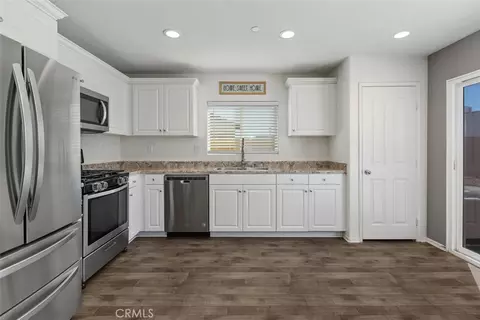 Other - 29261 Kentia Ct, Winchester, CA 92596 photo 3 of 12