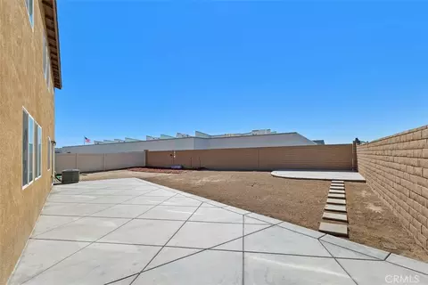 Exterior - 29261 Kentia Ct, Winchester, CA 92596 photo 4 of 10