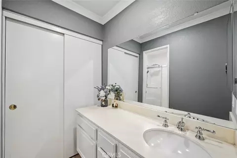 Bath - 1016 Grape St, San Marcos, CA 92069 photo 1 of 3