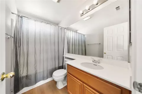 Bath - 27145 Cherry Grove Ct, Temecula, CA 92591 photo 5 of 5