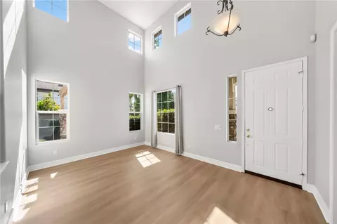 Living - 27145 Cherry Grove Ct, Temecula, CA 92591 photo 2 of 10