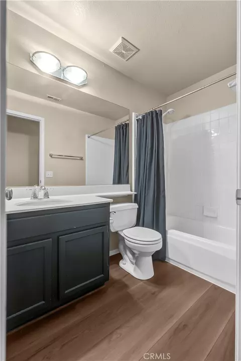 Bath - 43156 Corte Almonte, Temecula, CA 92592 photo 2 of 2