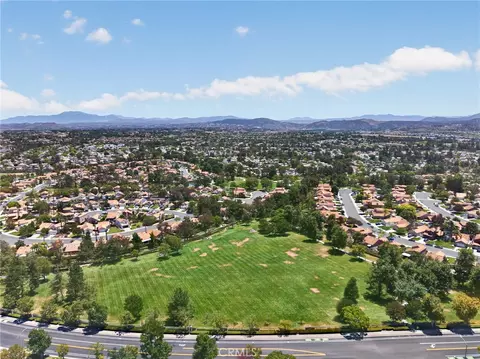 View/Area - 32222 Corte Gardano, Temecula, CA 92592 photo 8 of 14