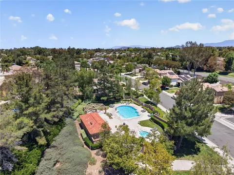 View/Area - 32222 Corte Gardano, Temecula, CA 92592 photo 5 of 14