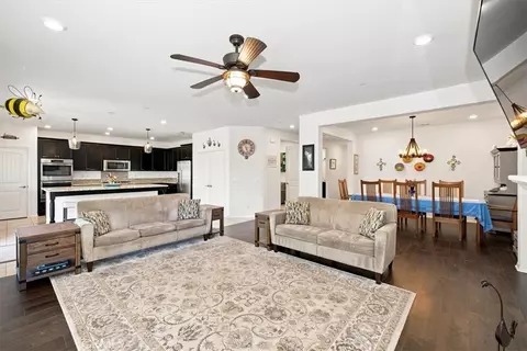 Living - 29609 Argyle Cir, Menifee, CA 92584 photo 2 of 2