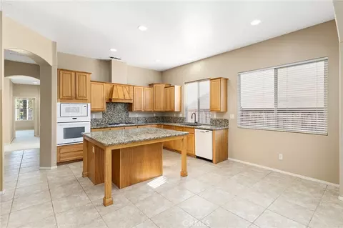 Kitchen - 43831 Carentan, Temecula, CA 92592 photo 3 of 6