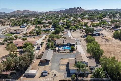 View/Area - 17720 Copper Queen, Perris, CA 92570 photo 4 of 9