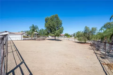 Exterior - 17720 Copper Queen, Perris, CA 92570 photo 3 of 21