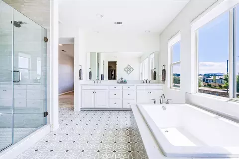 Bath - 32163 Verbena, Temecula, CA 92591 photo 2 of 6