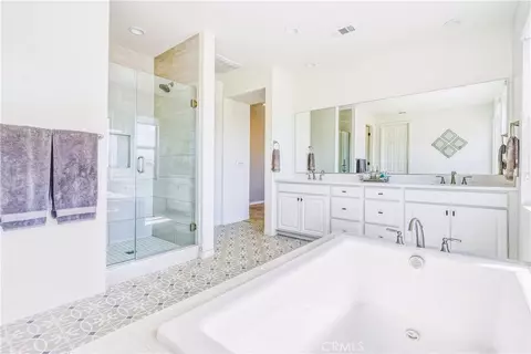 Bath - 32163 Verbena, Temecula, CA 92591 photo 4 of 6
