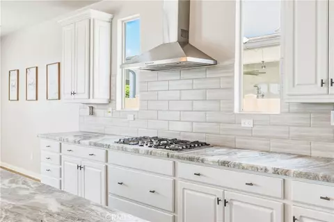 Kitchen - 32163 Verbena, Temecula, CA 92591 photo 3 of 5