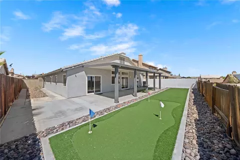 Exterior - 8935 Ironstone Ct, Hesperia, CA 92344 photo 9 of 11