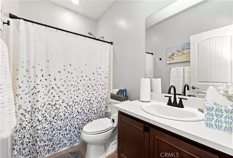 Bath - 29258 Nectarine St, Menifee, CA 92584 photo 1 of 4