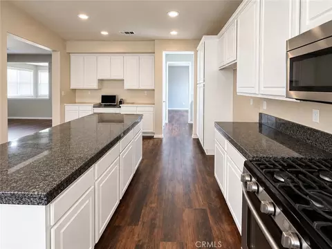 Kitchen - 3352 Hammock, Perris, CA 92571 photo 2 of 2