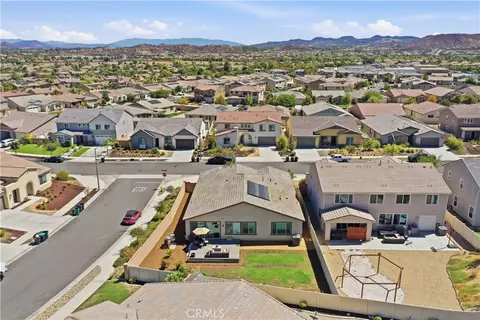 View/Area - 24954 Whispering Way, Menifee, CA 92584 photo 3 of 18