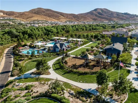 View/Area - 24954 Whispering Way, Menifee, CA 92584 photo 7 of 18