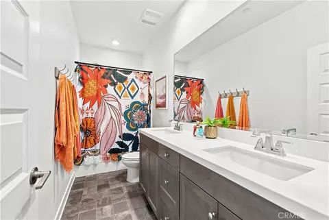 Bath - 24954 Whispering Way, Menifee, CA 92584 photo 1 of 2