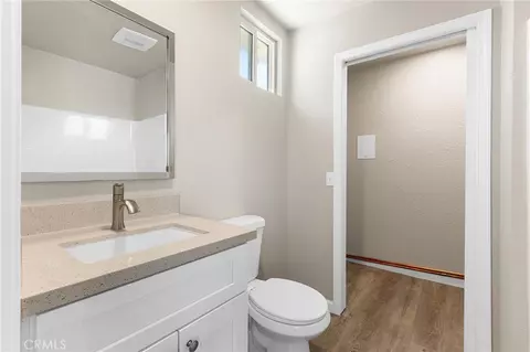 Bath - 131 S Brandon Rd, Fallbrook, CA 92028 photo 4 of 5