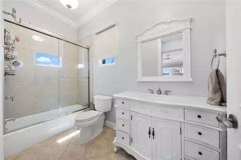 Bath - 36736 Pauba Rd, Temecula, CA 92592 photo 4 of 5