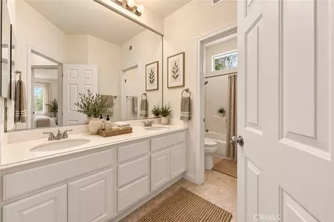 Bath - 45514 Caminito Avila, Temecula, CA 92592 photo 3 of 7