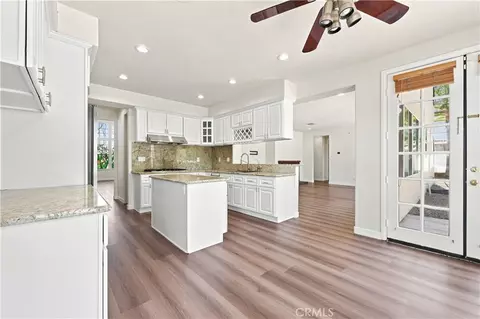 Kitchen - 45514 Caminito Avila, Temecula, CA 92592 photo 4 of 5