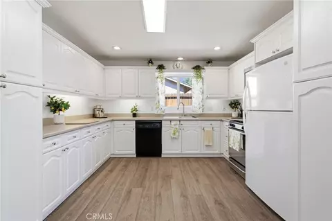 Kitchen - 8476 Colorado, Riverside, CA 92504 photo 1 of 2
