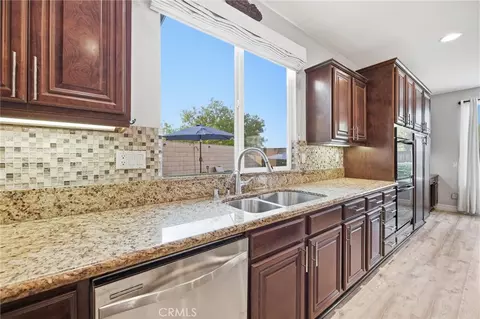 Kitchen - 31352 Ensemble, Menifee, CA 92584 photo 4 of 7