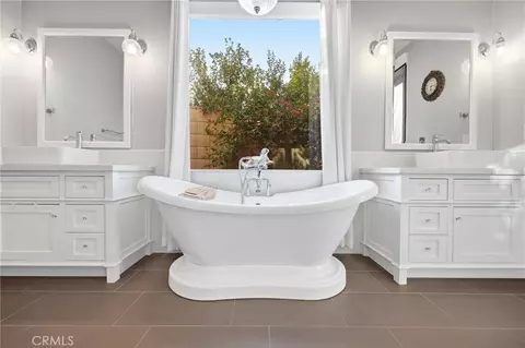 Bath - 31352 Ensemble, Menifee, CA 92584 photo 2 of 2