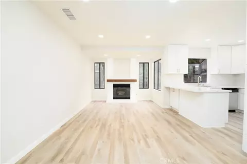 Living - 41614 Zinfandel, Temecula, CA 92591 photo 3 of 4