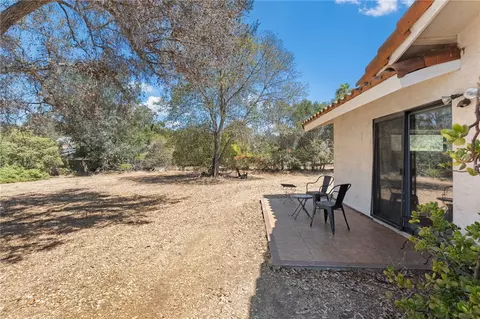 Exterior - 1732 E Mission Rd, Fallbrook, CA 92028 photo 8 of 15