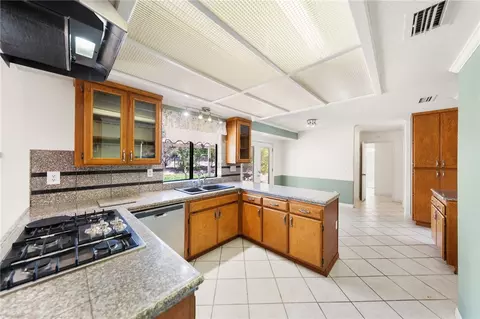 Kitchen - 1732 E Mission Rd, Fallbrook, CA 92028 photo 3 of 4