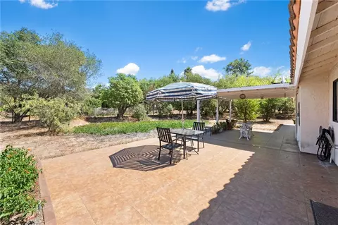 Exterior - 1732 E Mission Rd, Fallbrook, CA 92028 photo 11 of 15