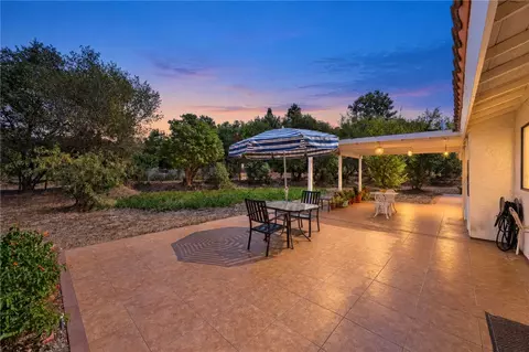 Exterior - 1732 E Mission Rd, Fallbrook, CA 92028 photo 3 of 15