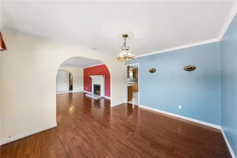Living - 1732 E Mission Rd, Fallbrook, CA 92028 photo 4 of 5